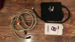 MEDITECH CARD (X)PLORE DAILY BLOOD PRESSURE MONITOR AND HOLTER ECG