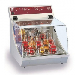 GFL universal shaker incubators (Germany)
