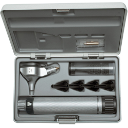 Otoscope Beta 200 R in a set in a 3.5 V Heine case (B-141.20.376)